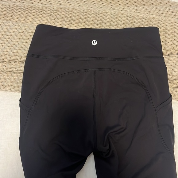 lululemon black athletic leggings with pockets - Picture 2 of 3